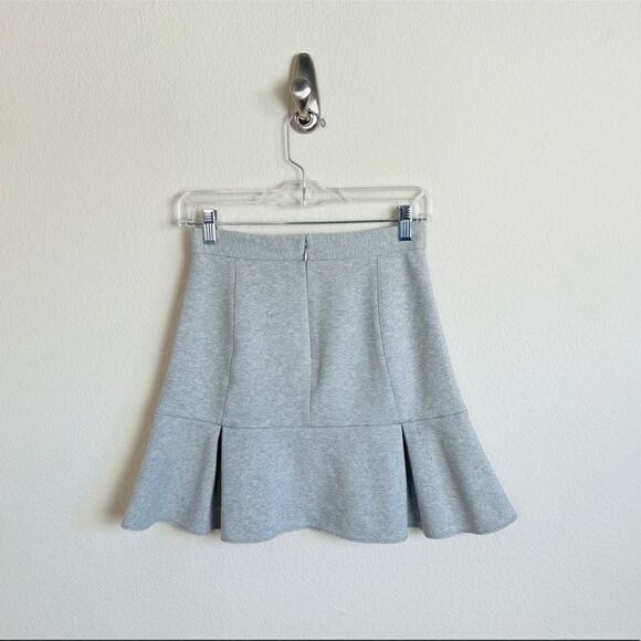 Madewell Light Grey Pleated Scuba Trumpet Mini Skirt 2 - Picture 3 of 9